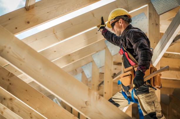 Best Roof Maintenance Services  in Middlefield, OH